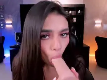 Chaturbate Watch Live Sex Cams of juliettemoreaux