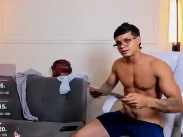 Chaturbate Live Sex Cam of paradise_boy_s