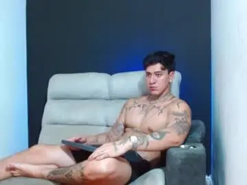 Chaturbate Live Sex Cam of justinfuller_31