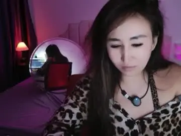 Chaturbate Watch Live Sex Cams of asianqueen777ohmi