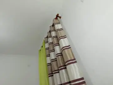 Chaturbate Adult Video Chat of ehotlovea