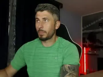 Chaturbate Live Porn of andysoul340