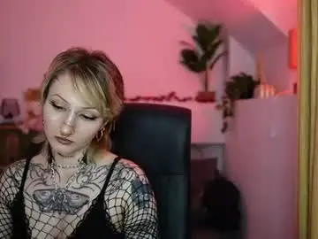 Chaturbate Adult Webcam of tattooedblondee18