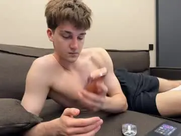 Chaturbate Free Porn Cam of panda_b0y
