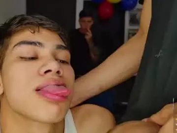 Chaturbate Live Sex Cam of voyeurism_guys