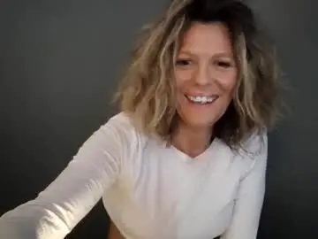 Chaturbate Free Live Porn of haileys123