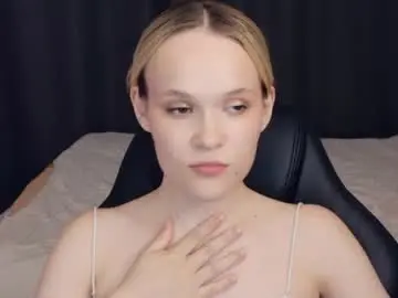 Chaturbate Sex Cam of thehousemaid1
