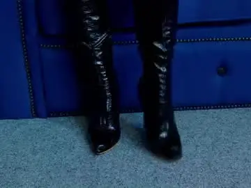 Chaturbate Free Porn Cam of julliamilerrr