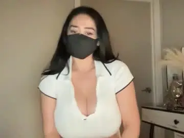 Chaturbate Live Sex Cam of _natycutei19