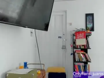Chaturbate Live Sex Cam of juanisimo_