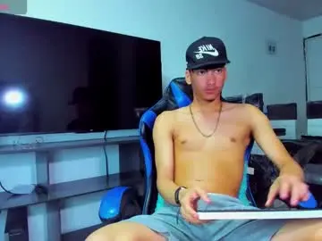 Chaturbate Live Porn of lyam_russo