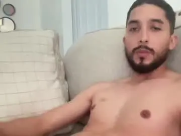 Chaturbate Sex Chat of papicubano_guapo23cm