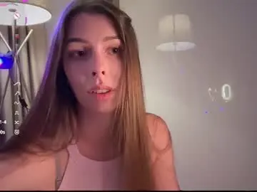 Chaturbate Adult Video Chat of heileymeow