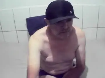 Chaturbate Live Sex Cam of augustopierdona26