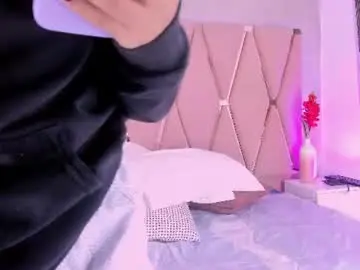 Chaturbate Live Porn of emilyblack_1