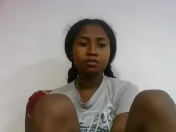Chaturbate Live Sex Cam of chantale483461