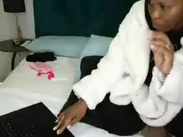 Chaturbate Watch Live Sex Cams of daddyslittleebony