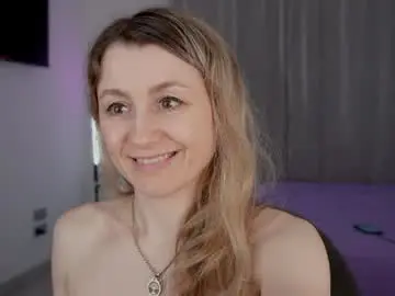 Chaturbate Live Sex of milanacamgirl