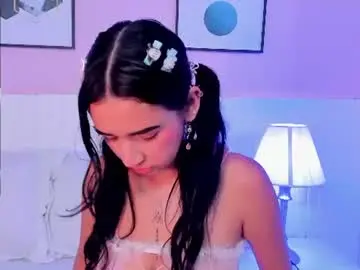 Chaturbate Nude Webcam of myla_cute18