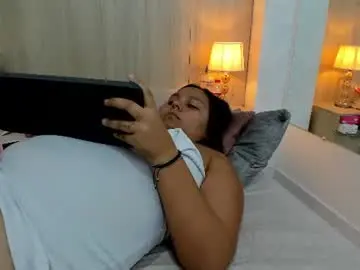 Chaturbate Live Sex Cam of asly_vargas