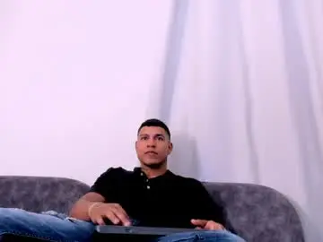 Chaturbate Sex Chat of maximo_montana