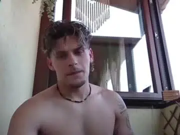 Chaturbate Adult Webcams of roberto_twink1