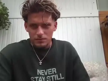 Chaturbate Watch Live Sex Cams of roberto_twink1