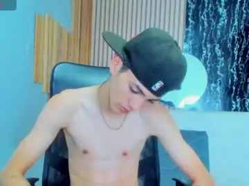 Chaturbate Watch Live Sex Cams of enzoo_smith
