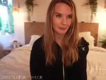 Chaturbate Nude Webcam of phoenix_taylor