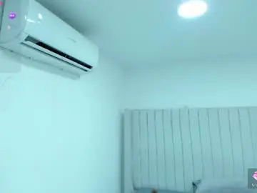 Chaturbate Watch Live Sex Cams of shelynna_azzul