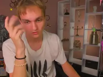 Chaturbate Live Sex Cam of john_lik