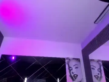 Chaturbate Watch Live Sex Cams of nina_hazee_