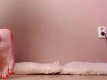 Chaturbate Live Sex of sweet_lil_thing