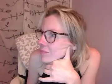 Chaturbate Best live sex cam show of holly_bourbon