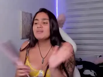 Chaturbate Adult Video Chat of caroline_rodriguez_9
