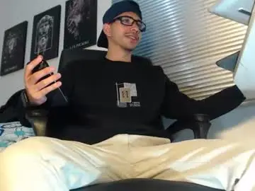 Chaturbate Free Porn Cam of kratoswolf