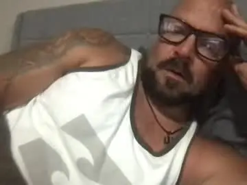 Chaturbate Live Sex of pleasesitonmycock