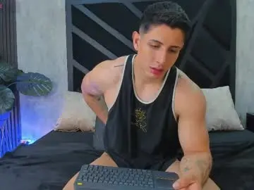 Chaturbate Adult Video Chat of johan_williams_07