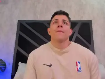 Chaturbate Live Porn of johan_williams_07