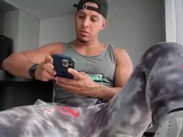 Chaturbate Free Porn Cam of frank_heaven_shore