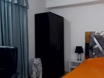 Chaturbate Live Sex Cam of frank_heaven_shore
