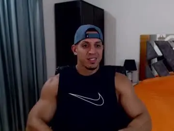 Chaturbate Sex Cam of frank_heaven_shore