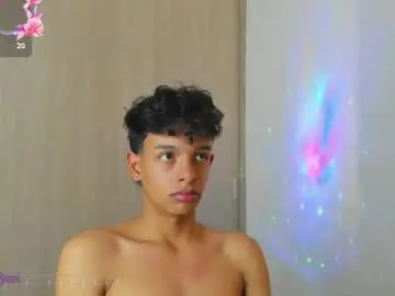 Chaturbate Adult Webcam of maxfrost1
