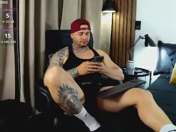 Chaturbate Watch Live Sex Cams of martin_colby05