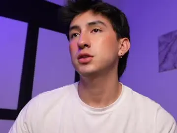 Chaturbate Live Porn of sweettaaron