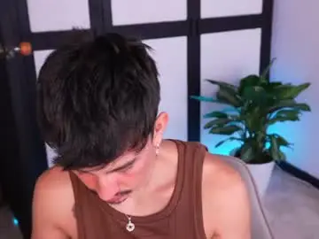 Chaturbate Sex Cam of sweettaaron