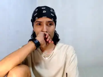 Chaturbate Live Sex of alexis21_