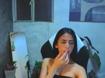 Chaturbate Adult Video Chat of _coraliinee_