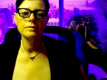 Chaturbate Live Sex Cam of mollysun