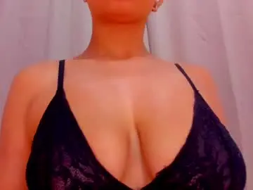 Chaturbate Best live sex cam show of angelica_hot19
